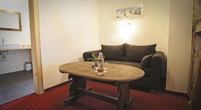 Hotel Wynegg Klosters-Serneus Quarto foto